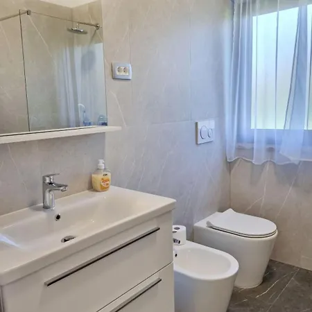 Renovierte In Zambratija Mit Grossem Garten By Interhome Apartmán Umag