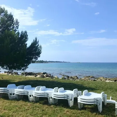 Apartament Renovierte In Zambratija Mit Grossem Garten By Interhome
